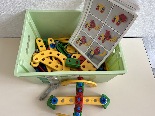 Jeu de construction à visser